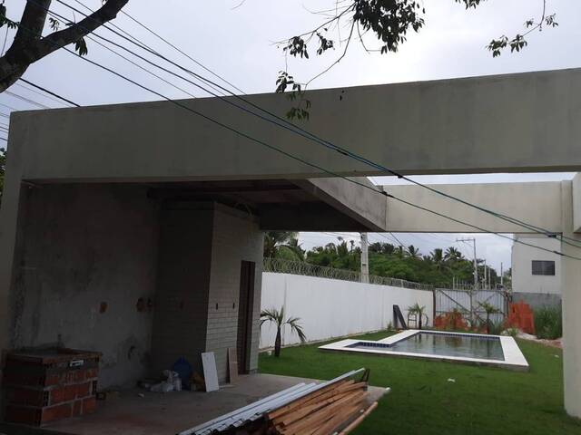 Casa para Venda em Camaçari - 4