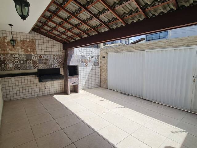 Casa para Venda em Lauro de Freitas - 4