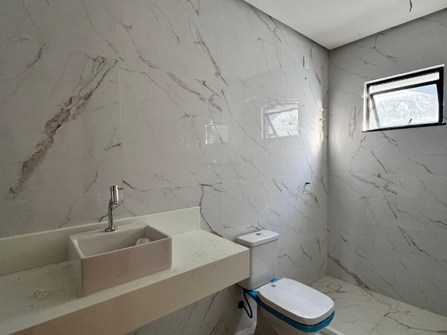 #385 - Casa em condomínio para Venda em Salvador - BA